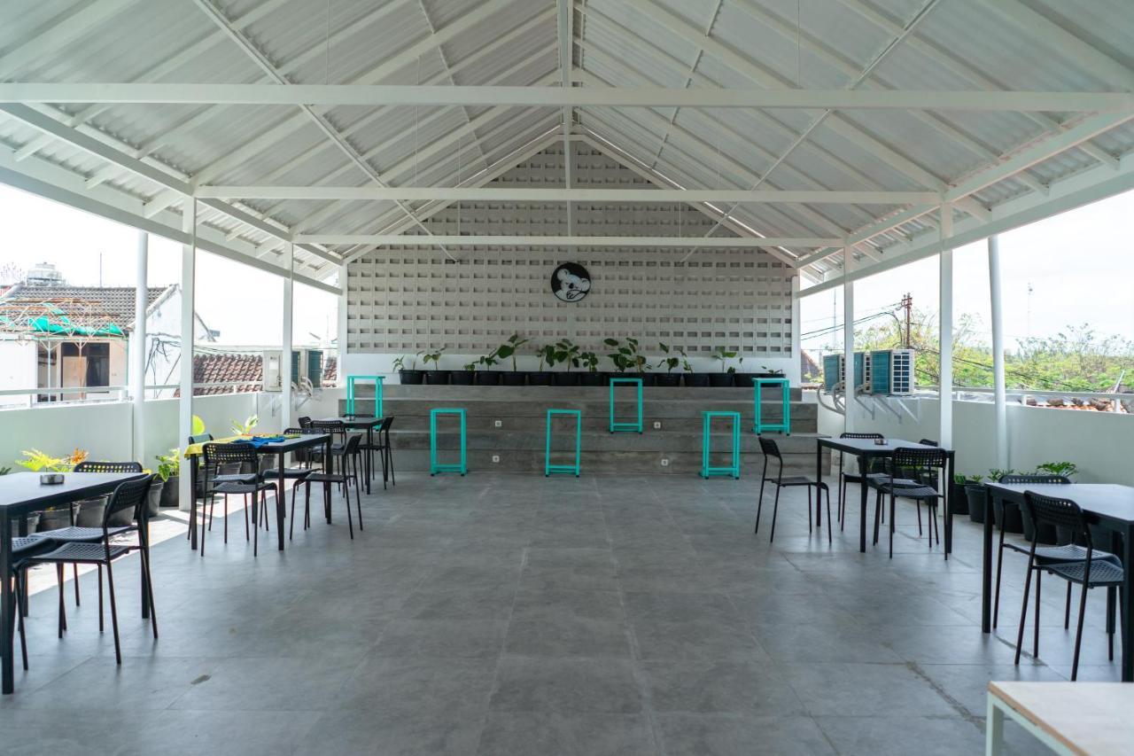 Hotel Bobobox Malioboro Yogyakarta Esterno foto