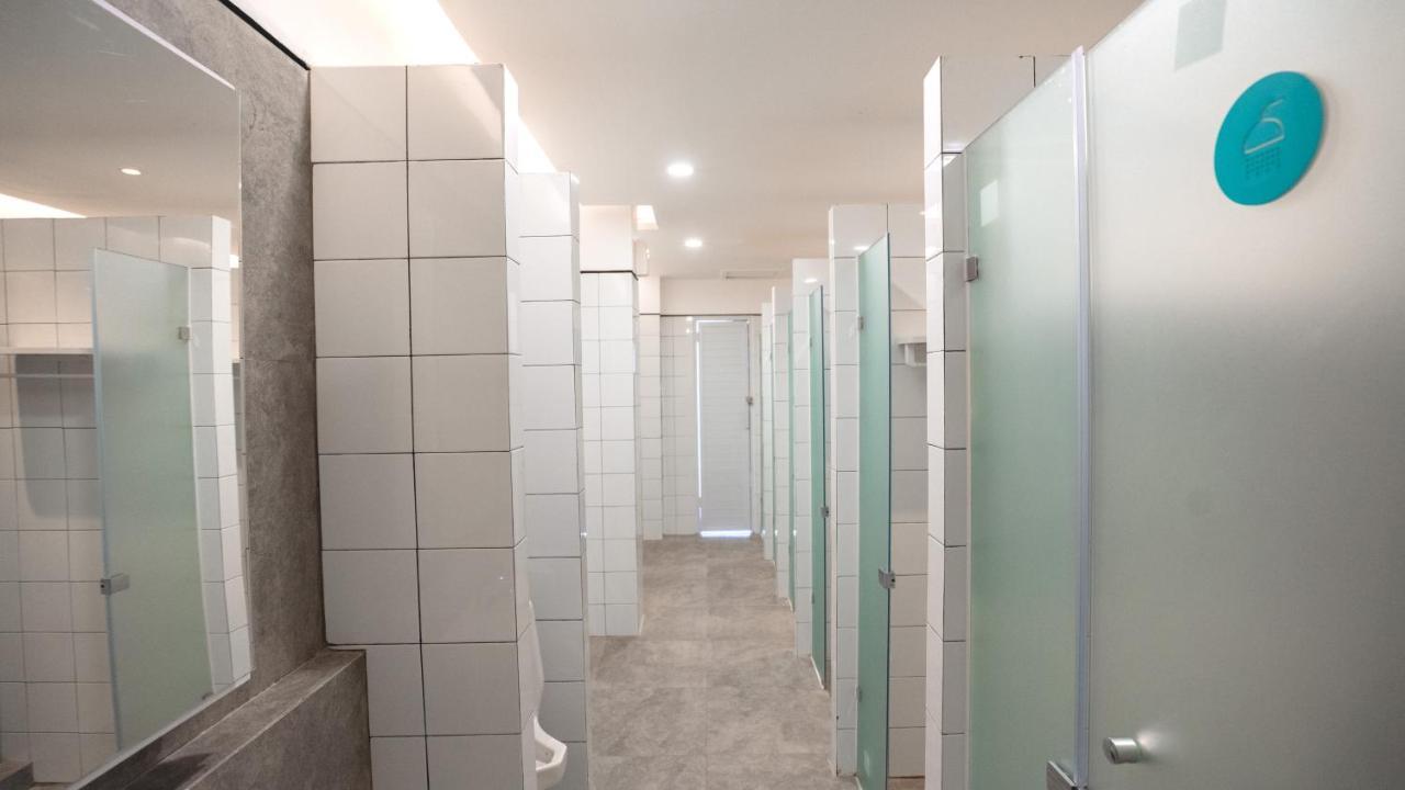 Hotel Bobobox Malioboro Yogyakarta Esterno foto